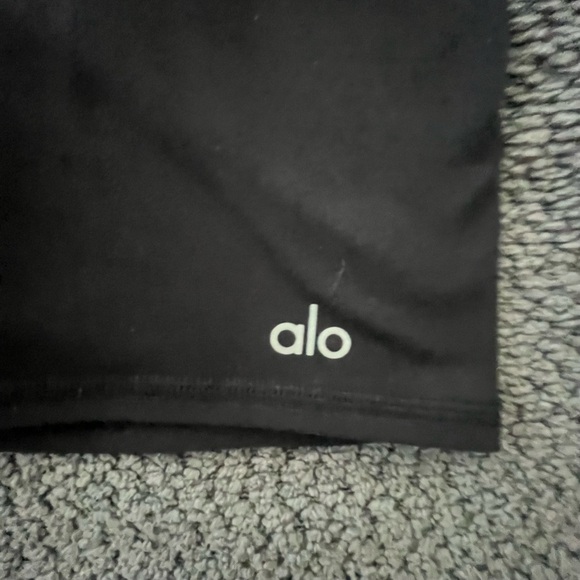 Alo black yoga, shorts, women size small - Picture 3 of 3